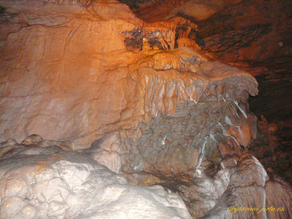 Belansk jeskyn
