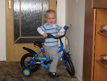 http://www.stastnezeny.cz/data/USR_001_USR_IMAGES/POZOR_JEDU.JPG
