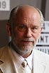 Johm Malkovich okraden! E.coli zabíjí bezbranné lidi!